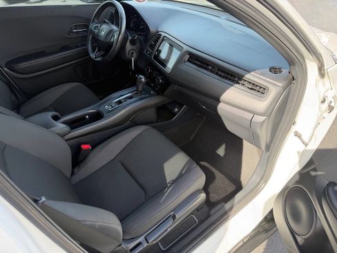 Used 2021 Honda HR-V Sport image 27