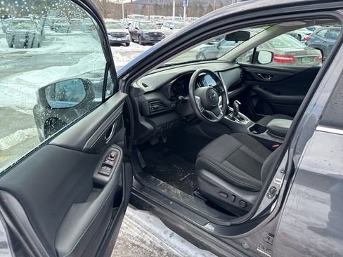 Used 2023 Subaru Outback Premium image 18