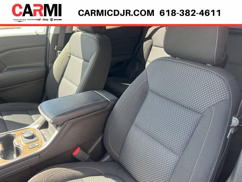 Used 2022 GMC Acadia SLE w/ Driver Convenience Package AWD/4WD image 10