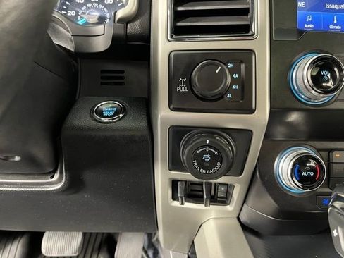 Used 2019 Ford F150 Lariat w/ Equipment Group 502A Luxury image 28