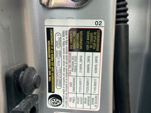 Used 2018 Subaru Forester 2.5i Premium w/ All-Weather Package AWD/4WD image 14