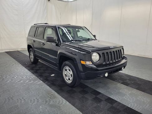 Used 2014 Jeep Patriot Sport w/ Power Value Group FWD image 13