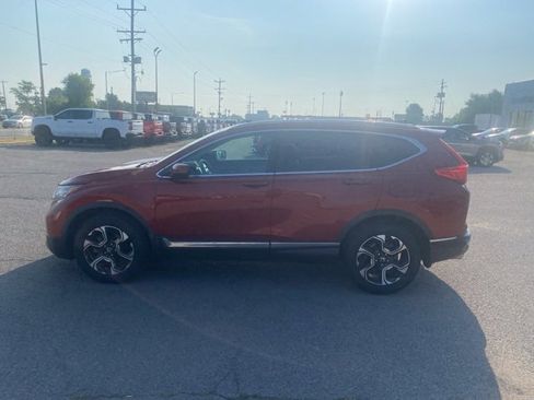 Used 2017 Honda CR-V Touring image 3