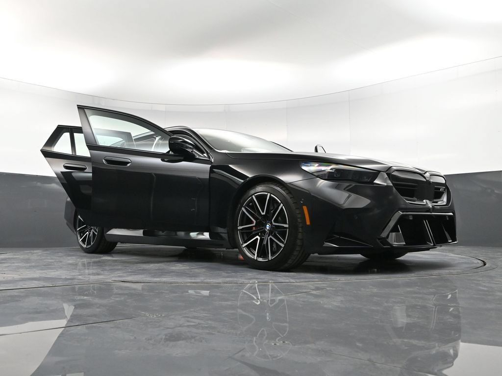 Used 2025 BMW M5 Touring AWD/4WD image 41