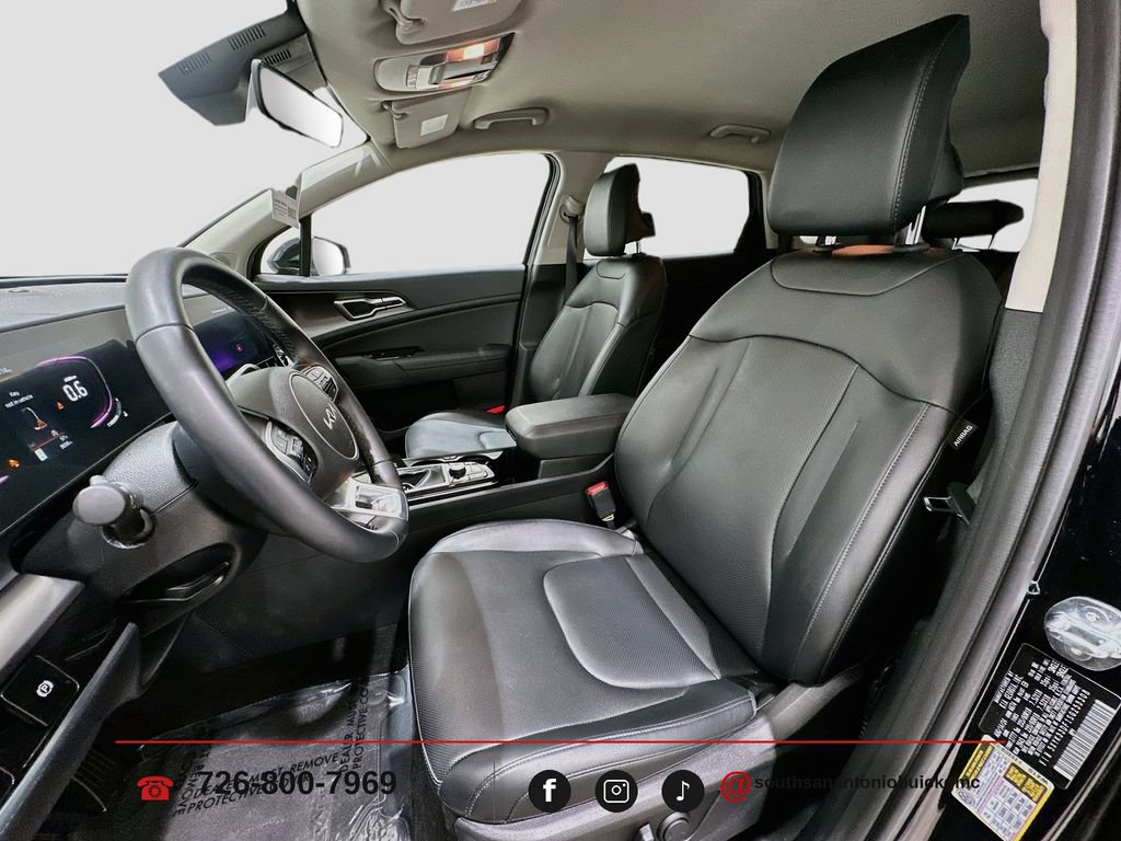 Used 2025 Kia Sportage EX FWD image 22
