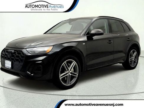 Used 2023 Audi Q5 e Premium Plus w/ Premium Plus Package AWD/4WD image 1