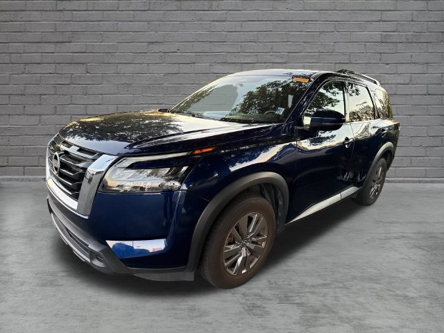 Certified 2025 Nissan Pathfinder SV FWD image 9