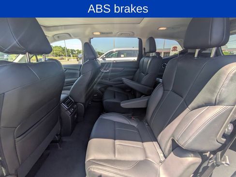 Used 2025 Subaru Ascent Touring AWD/4WD image 13
