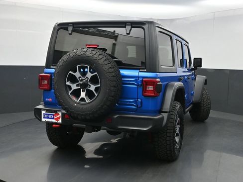 Used 2022 Jeep Wrangler Unlimited Rubicon w/ LED Lighting Group AWD/4WD image 42