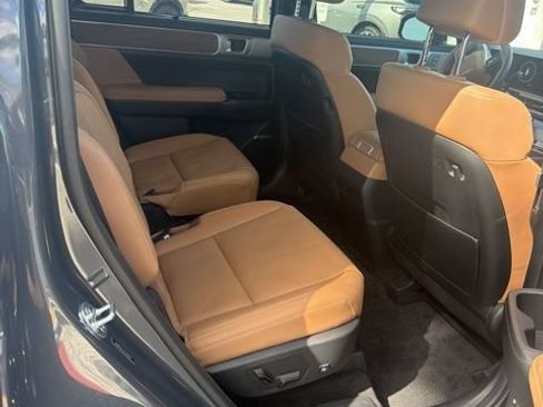 Used 2026 Hyundai Santa Fe Calligraphy FWD image 7