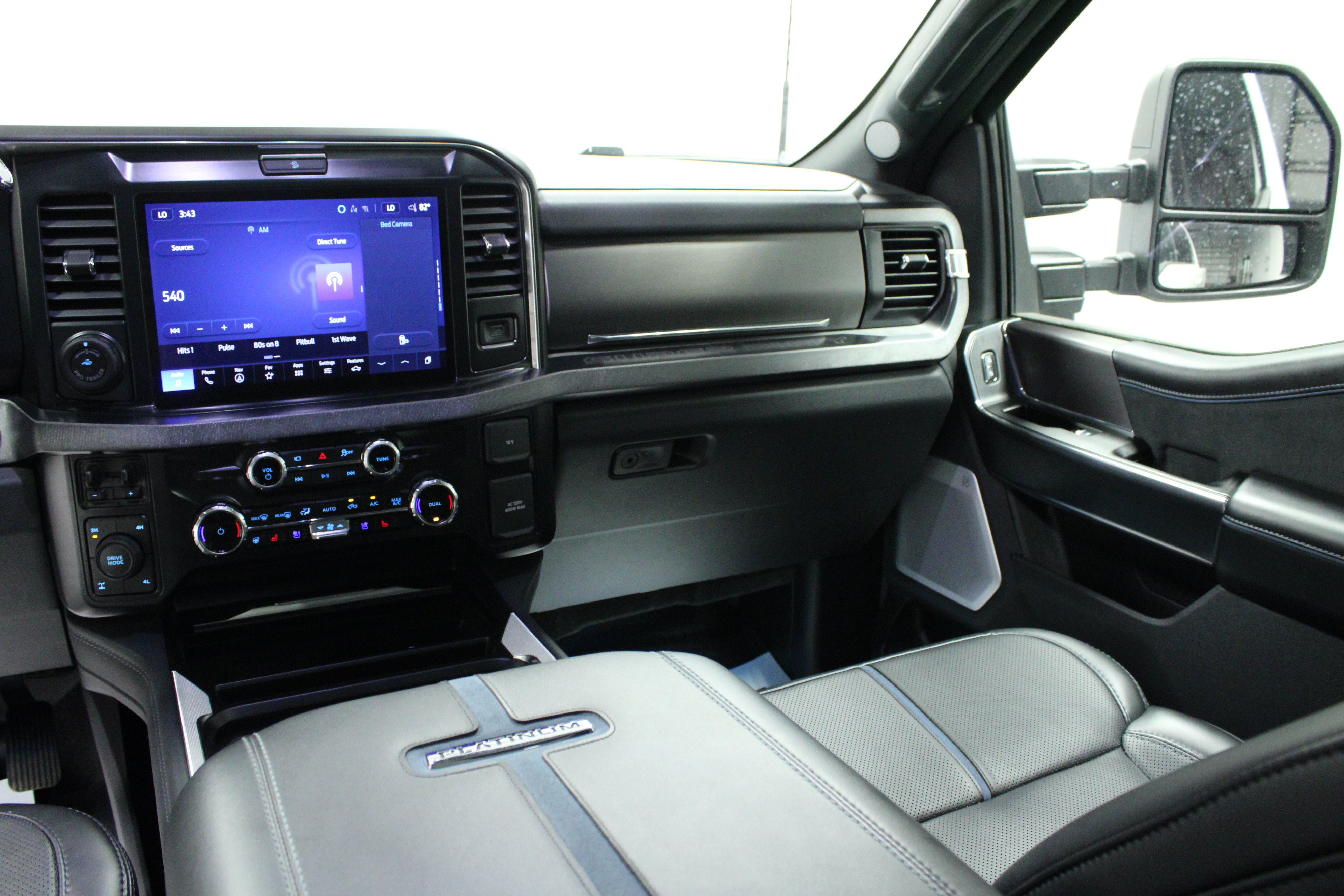 Used 2026 Ford F250 Platinum AWD/4WD image 19