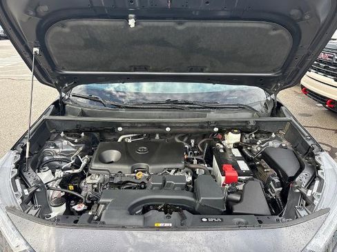 Used 2023 Toyota RAV4 LE image 22