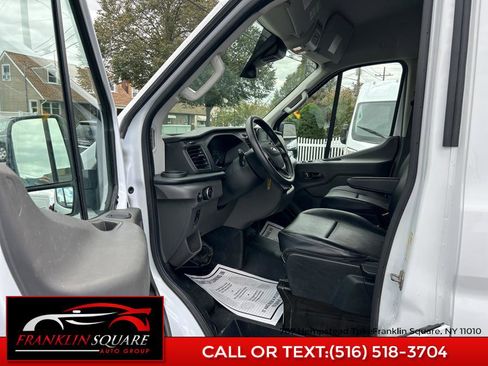 Used 2022 Ford Transit 250 Medium Roof image 17