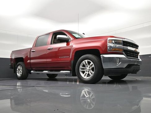 Used 2018 Chevrolet Silverado 1500 LT w/ All Star Edition RWD image 28