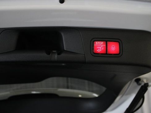 New 2024 Mercedes-Benz EQB 300 4MATIC image 8