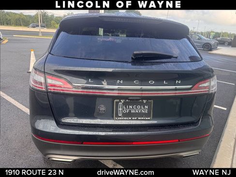 Certified 2022 Lincoln Nautilus Reserve AWD/4WD image 5
