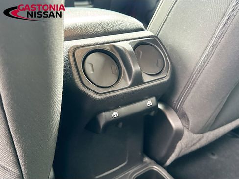 Used 2022 Jeep Gladiator Sport image 32