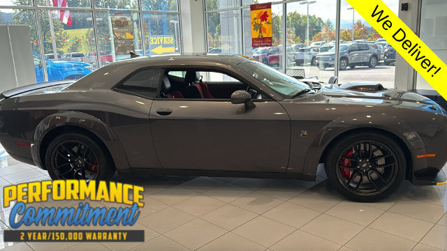 Used 2022 Dodge Challenger R/T Scat Pack RWD image 4