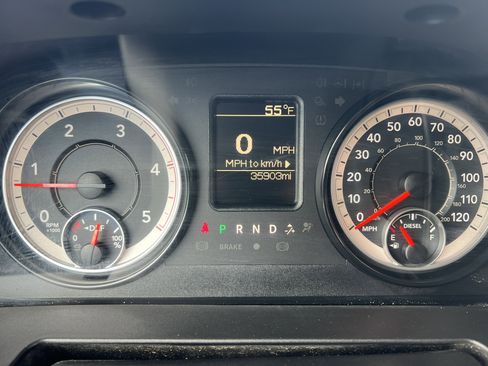 Used 2017 RAM 5500 Tradesman w/ Max Tow Package image 15