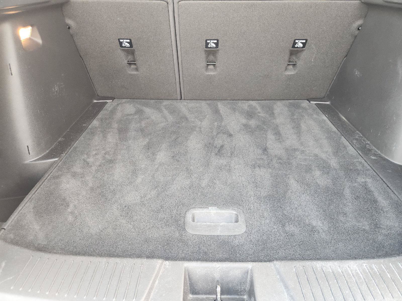 Used 2025 Chevrolet Trax LS FWD image 32