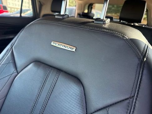 Used 2021 Ford Expedition Platinum AWD/4WD image 11