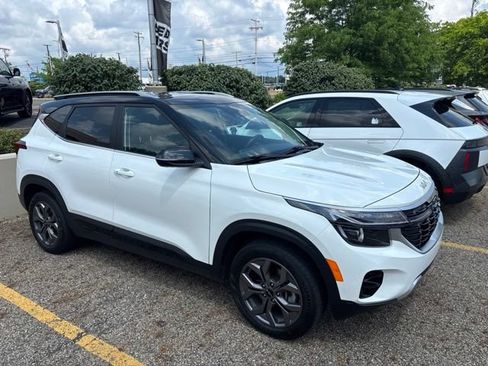 Used 2024 Kia Seltos S AWD/4WD image 4