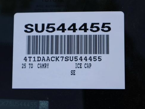 Certified 2025 Toyota Camry SE w/ Convenience Package FWD image 7