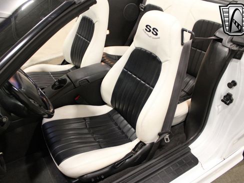 Used 2001 Chevrolet Camaro Z28 w/ SS Performance/Appearance Pkg image 27