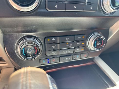 Used 2020 Ford F150 King Ranch w/ Equipment Group 601A Luxury AWD/4WD image 17