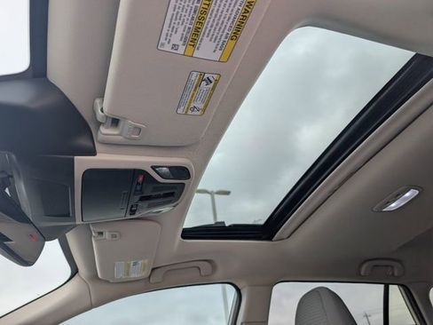 Certified 2025 Subaru Outback Premium image 20