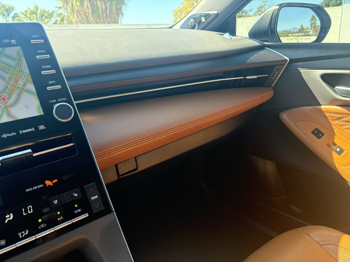 Used 2020 Toyota Avalon Limited w/ Advanced Safety Package FWD image 34