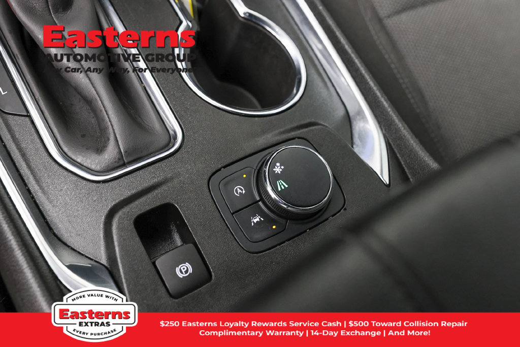 Used 2023 Chevrolet Traverse LT FWD image 22