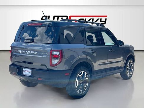 Used 2024 Ford Bronco Sport Outer Banks w/ Tech Package AWD/4WD image 7