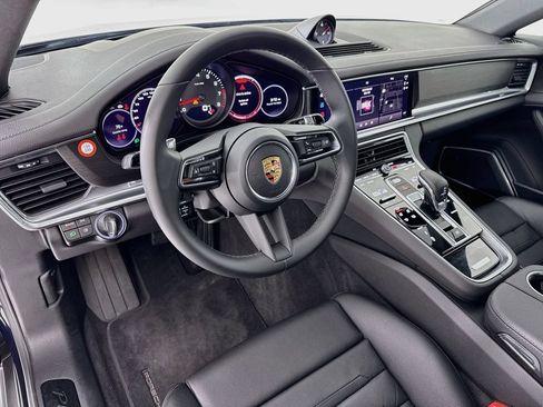 Certified 2023 Porsche Panamera 4 Platinum Edition AWD/4WD image 4