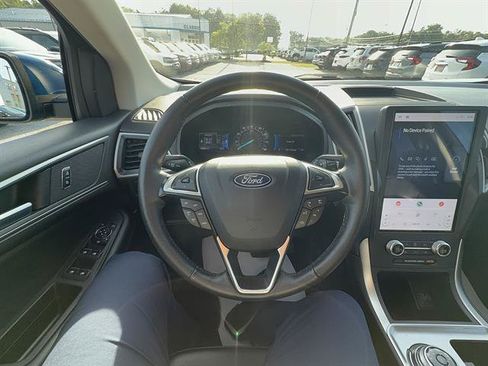 Used 2024 Ford Edge SEL AWD/4WD image 15
