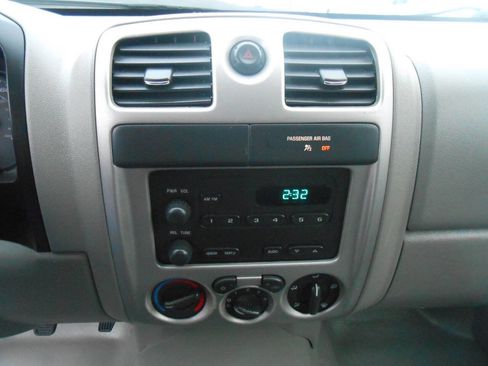 Used 2007 Chevrolet Colorado W/T image 12