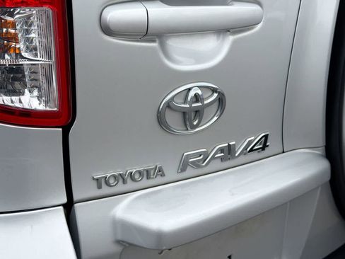 Used 2009 Toyota RAV4 4WD image 17