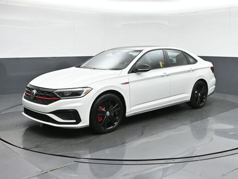 Used 2021 Volkswagen Jetta GLI Autobahn image 3