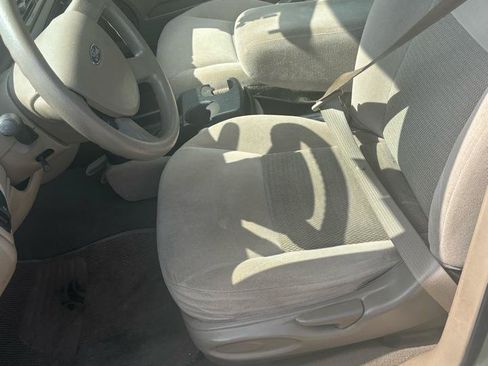 Used 2006 Ford Taurus SE FWD image 14