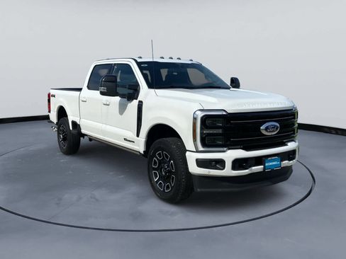 Used 2025 Ford F250 Platinum w/ Snow Plow Prep Package AWD/4WD image 3