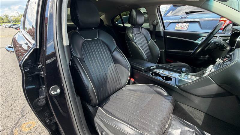 Used 2020 Genesis G70 3.3T w/ Elite Package AWD/4WD image 16