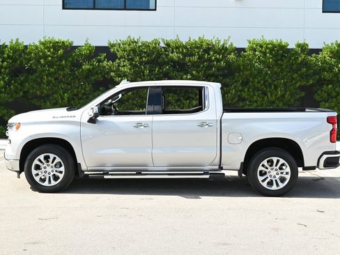 Used 2022 Chevrolet Silverado 1500 LTZ w/ LTZ Premium Package image 7