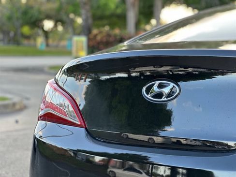 Used 2013 Hyundai Genesis 2.0T image 26