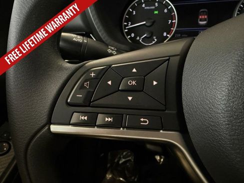 New 2025 Nissan Sentra SV image 28