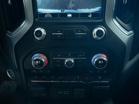 Used 2020 GMC Sierra 1500 SLT w/ SLT Premium Plus Package image 16