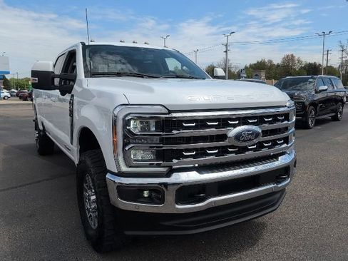Used 2023 Ford F250 Lariat w/ Lariat Ultimate Package AWD/4WD image 13