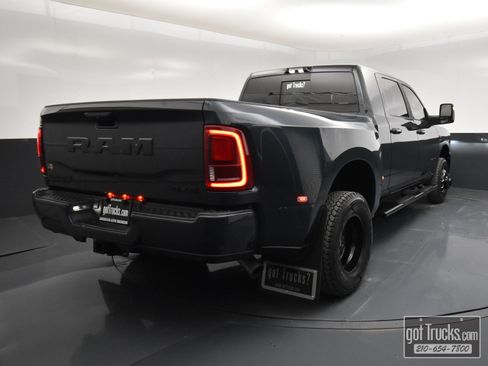 Used 2025 RAM 3500 Laramie w/ Night Edition image 48