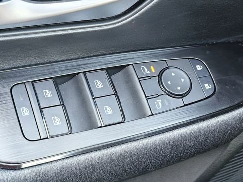 New 2026 Nissan Kicks SV w/ SV Premium Package FWD image 20