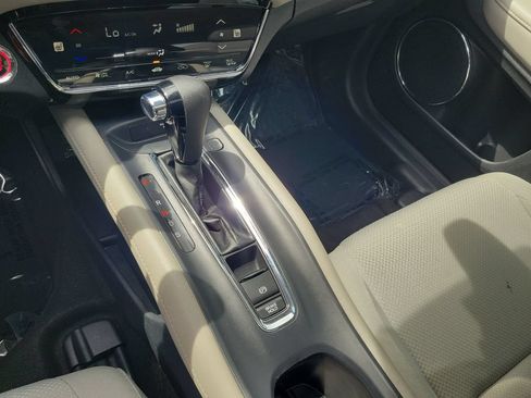 Used 2019 Honda HR-V EX image 18