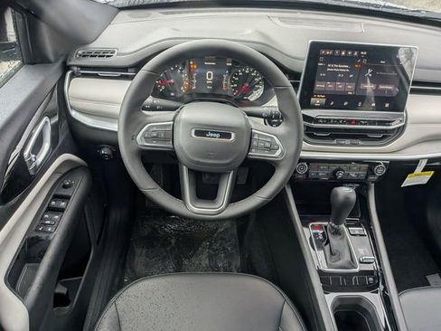 New 2026 Jeep Compass Limited image 13